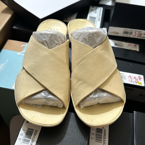 Naturalizer Genn Stroll Slide Sandal - Picture 4 of 7